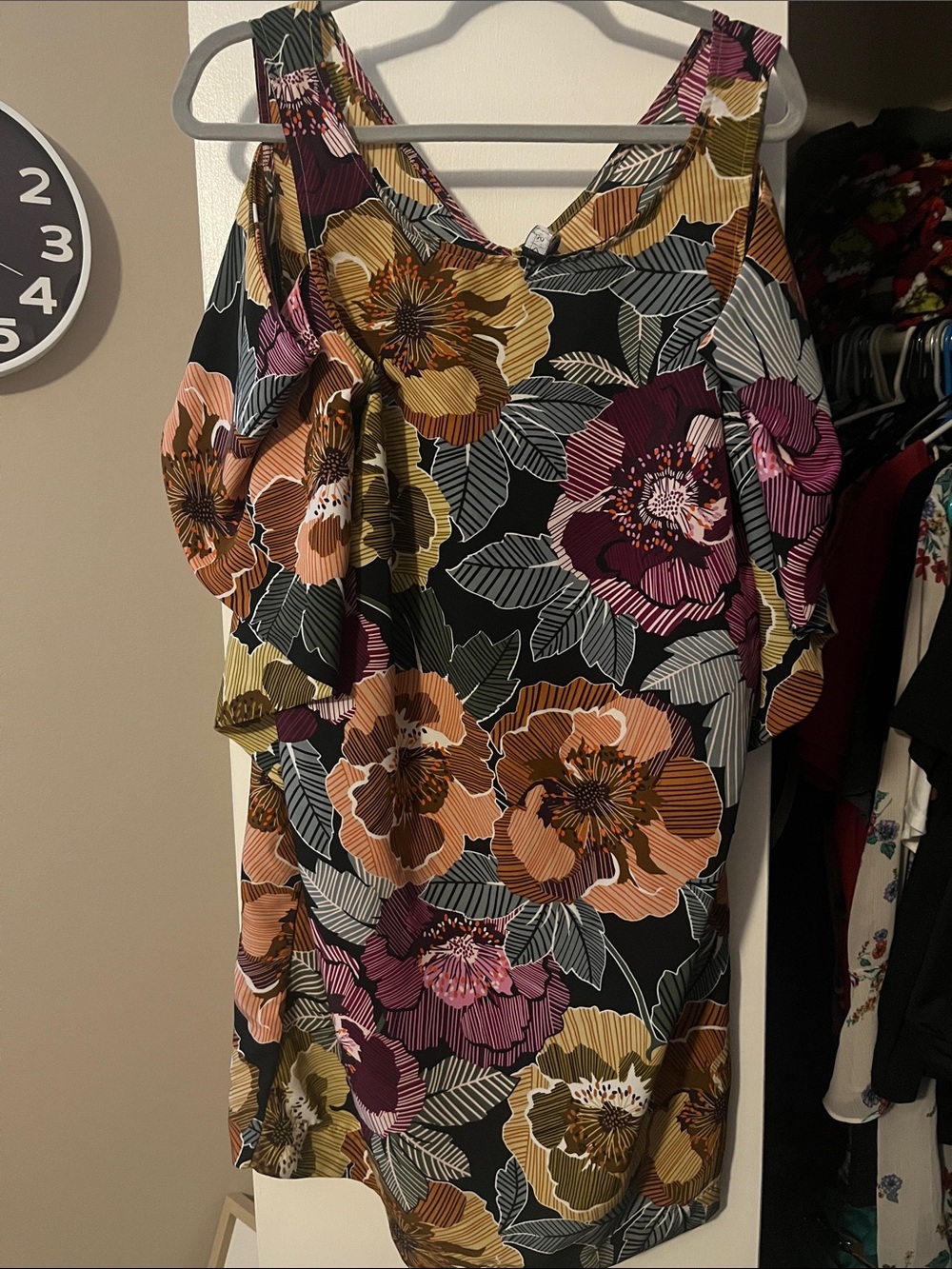 Cold-Shoulder Floral Print Dress in Black and Multi